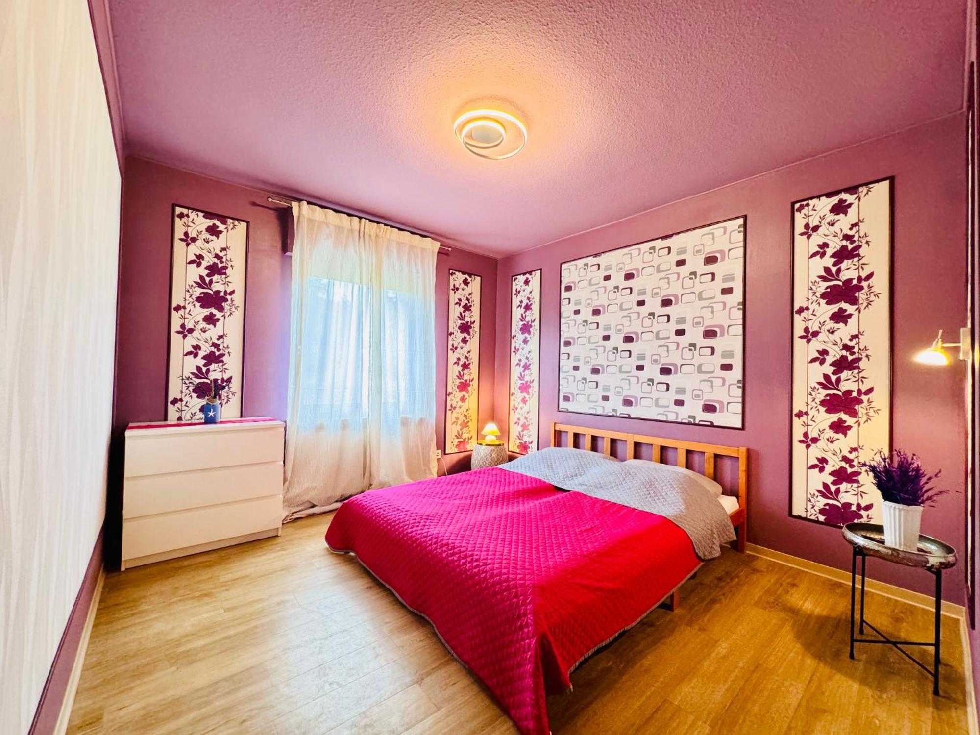 Bookeinfach Bad Ems - Private - Sauna Jacuzzi Whirlpool Swimmingpool Alahna Sup Beachvolleyball Billiards Ping Pong Cinema Theater Music Disco Ball Bbq Und Parkplaetze Dış mekan fotoğraf