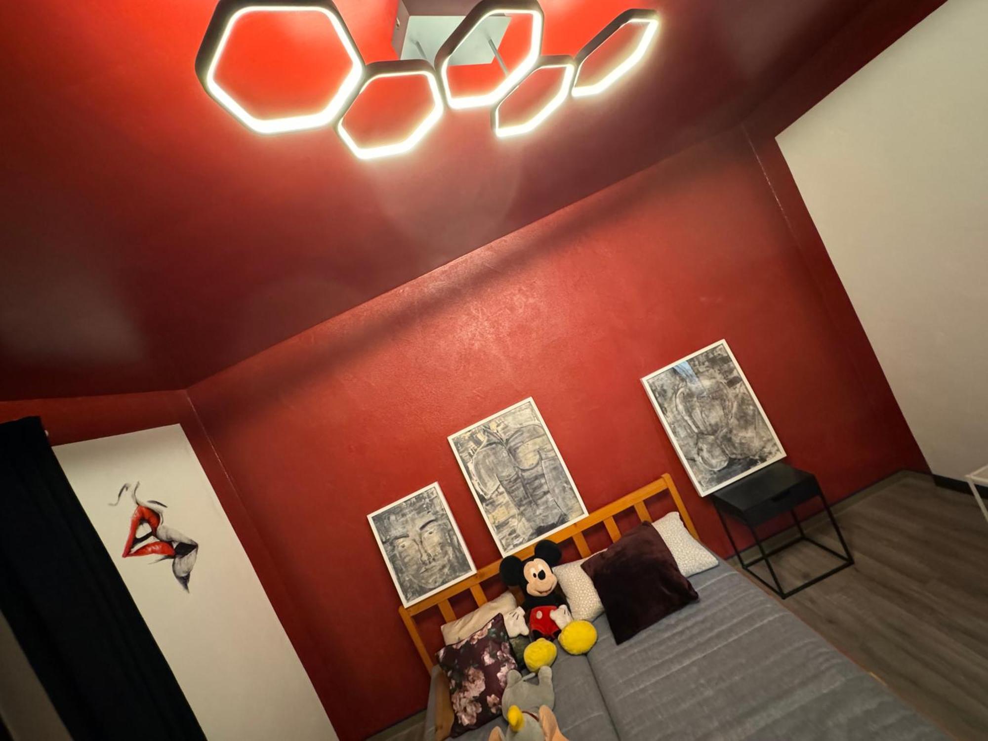 Bookeinfach Bad Ems - Private - Sauna Jacuzzi Whirlpool Swimmingpool Alahna Sup Beachvolleyball Billiards Ping Pong Cinema Theater Music Disco Ball Bbq Und Parkplaetze Dış mekan fotoğraf