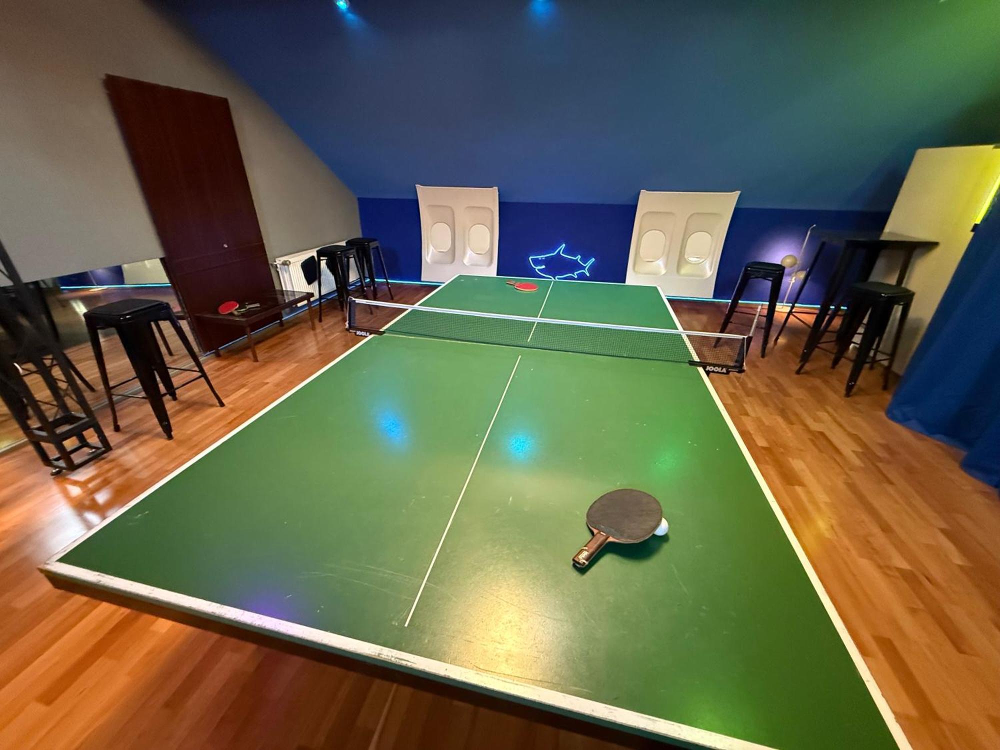 Bookeinfach Bad Ems - Private - Sauna Jacuzzi Whirlpool Swimmingpool Alahna Sup Beachvolleyball Billiards Ping Pong Cinema Theater Music Disco Ball Bbq Und Parkplaetze Dış mekan fotoğraf